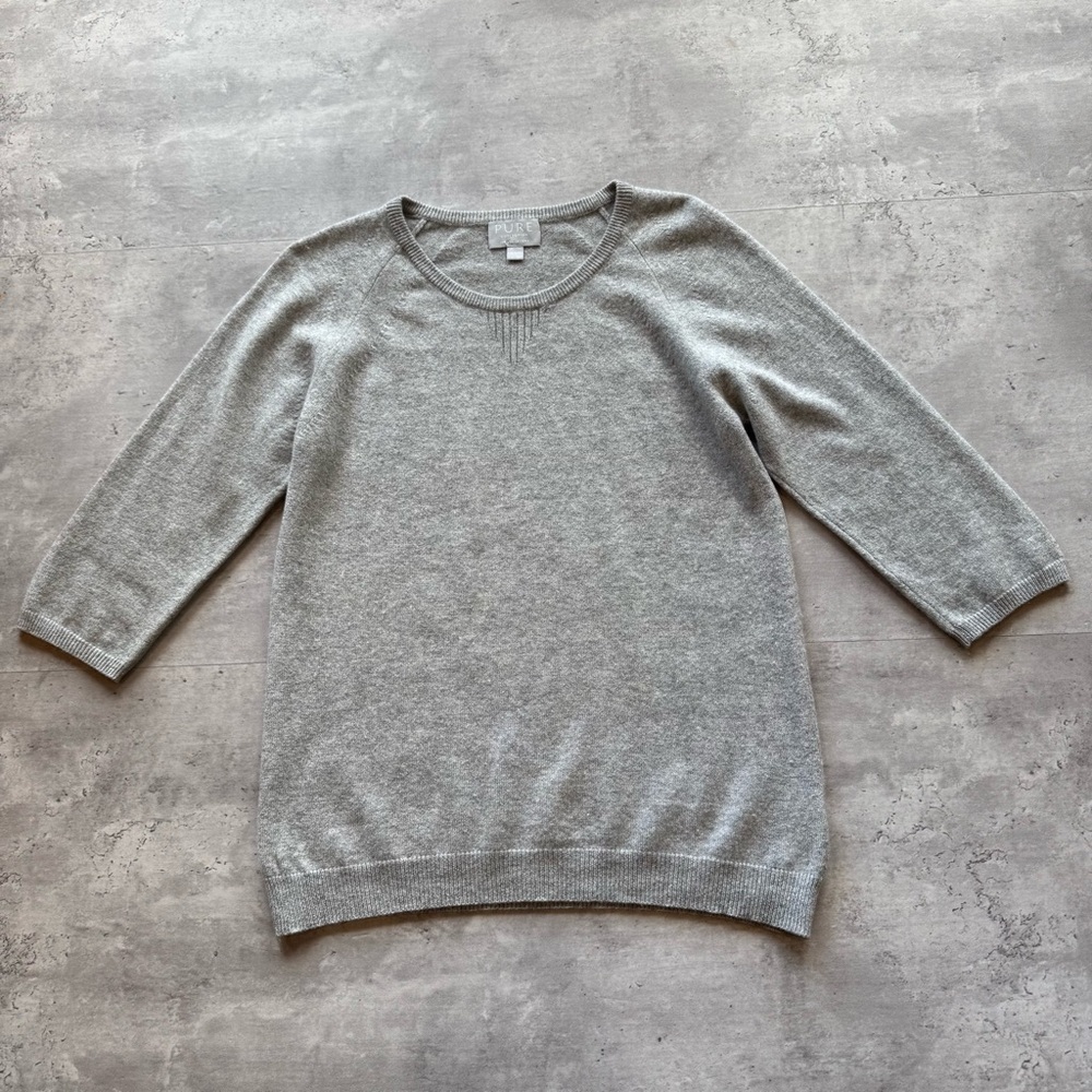 Pure Collection 100% Cashmere Grey Sweater 
Size 8/10  Medium